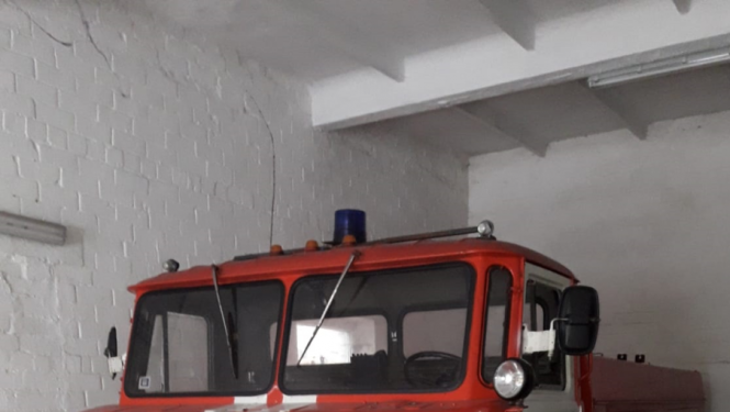 Valsts meža dienests Ukrainai nodod piecas ZIL un GAZ ugunsdzēsības autocisternas